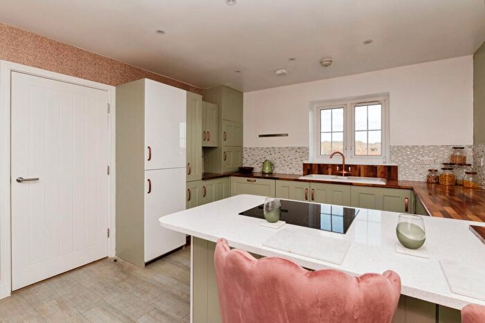 2 Bedroom Flat For Sale In Bruton Link, Runwell, Wickford, Essex, SS11