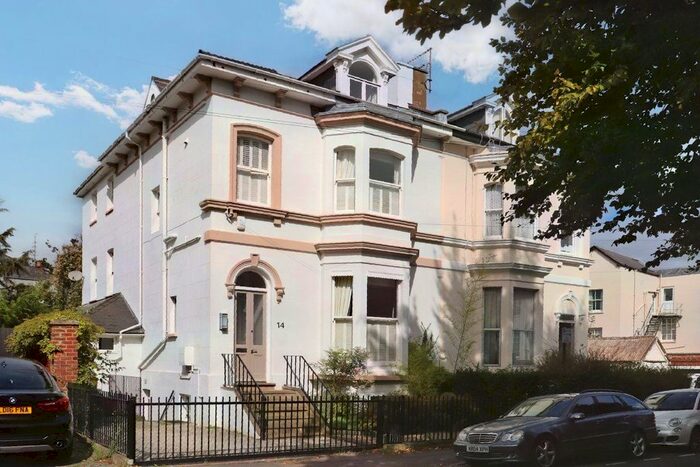 5 Bedroom Property To Rent In Montpellier Grove, Cheltenham, GL50