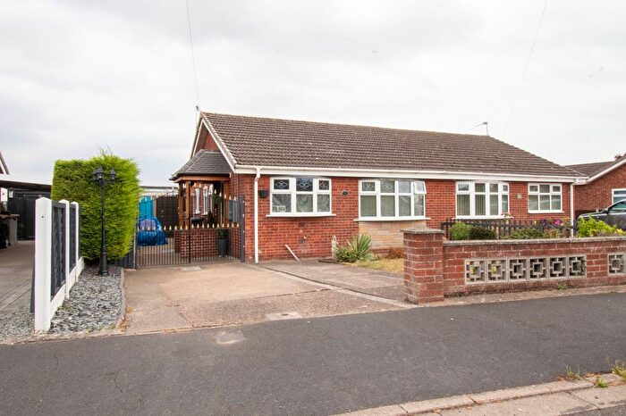 1 Bedroom Semi-Detached Bungalow For Sale In The Meadows, Burringham, DN17