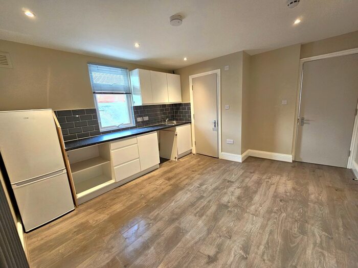 1 Bedroom Flat To Rent In Olive Road, London, NW2