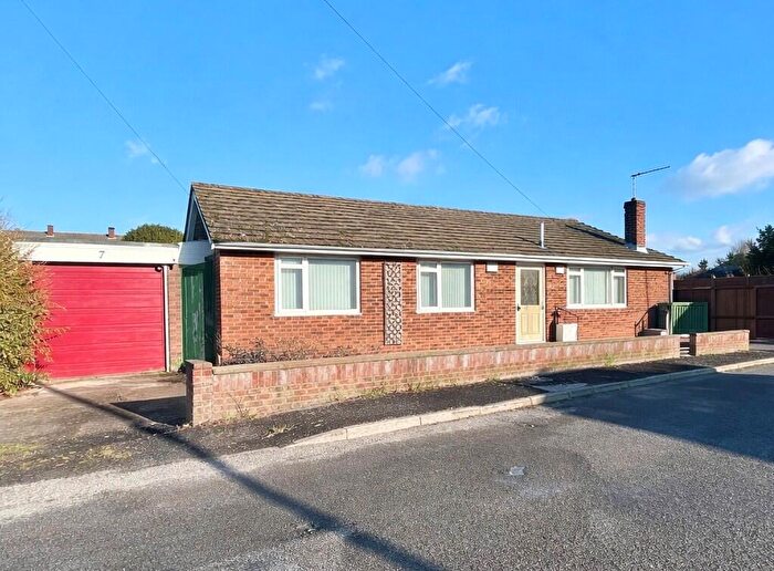 3 Bedroom Bungalow To Rent In Oregon Close, Southampton, SO19
