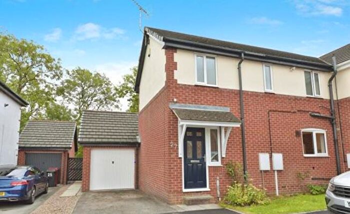 3 Bedroom House To Rent In Old School Lane, Calow, Chesterfield, S44