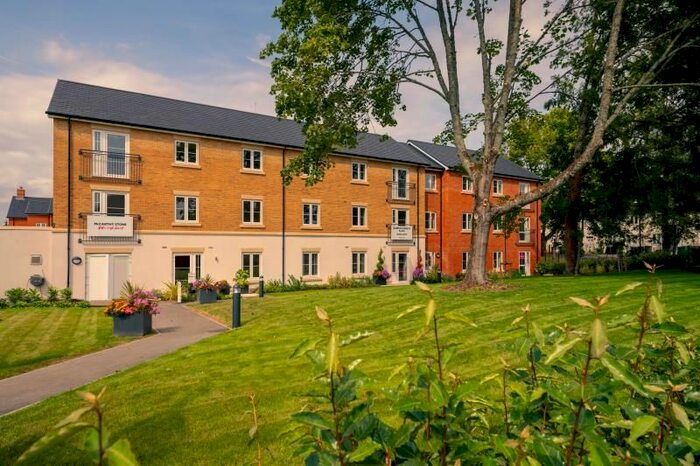 1 Bedroom Flat To Rent In Orchard Lane, Alton, GU34