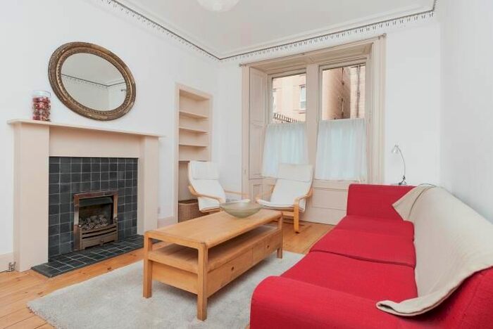 2 Bedroom Flat To Rent In Gardner’S Crescent, Edinburgh, EH3