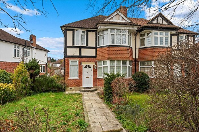 1 Bedroom Flat To Rent In Vale Crescent, London, SW15