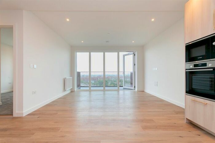 1 Bedroom Flat To Rent In Clarendon, Hornsey, N8