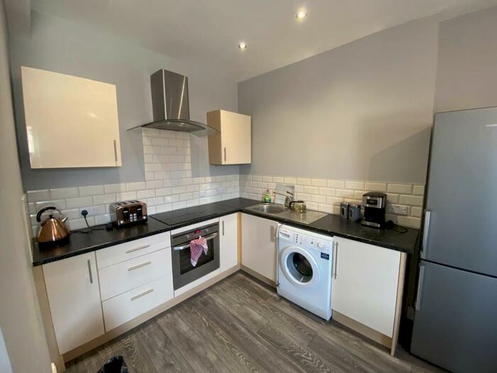 2 Bedroom Flat To Rent In Filton Road, Horfield, Bristol, BS7