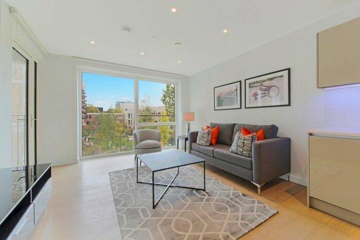 1 Bedroom Flat To Rent In Sayer Street, Elephant Amp; Castle, London, SE17