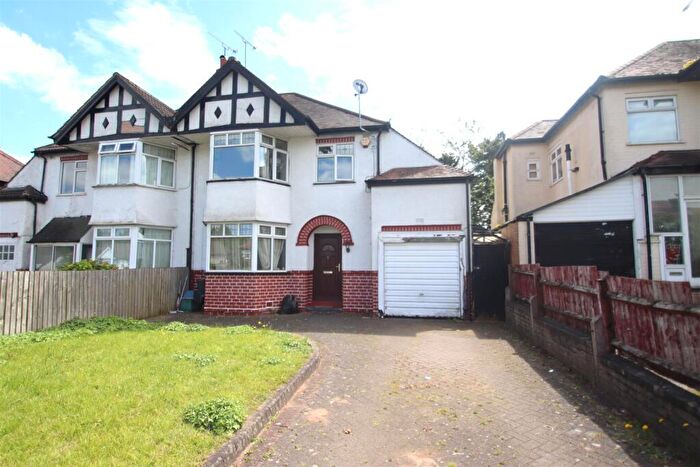 3 Bedroom Semi-Detached House To Rent In Quinton Road, Harborne, Birmingham, B17