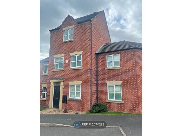 3 Bedroom Terraced House To Rent In Salisbury Close, Crewe, CW2