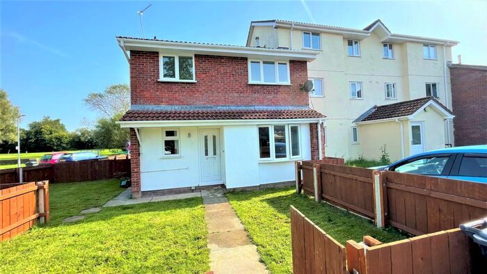 2 Bedroom Property To Rent In Bishop Hannon Drive, Fairwater, Cardiff, CF5