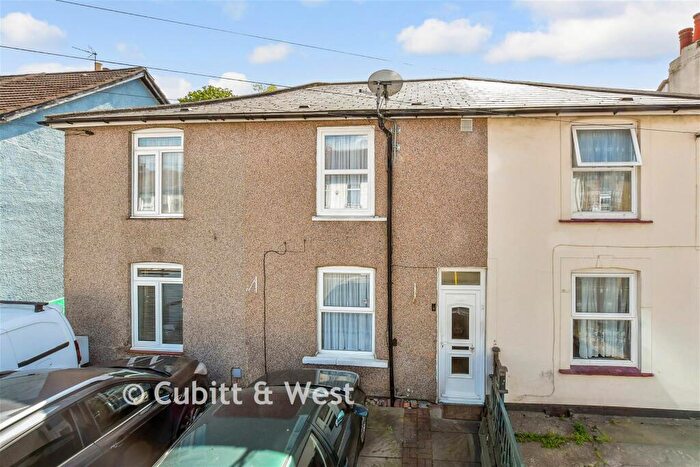 2 Bedroom Terraced House For Sale In Addington Road, Croydon, Surrey, CR0