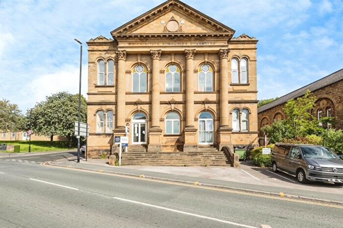2 Bedroom Apartment For Sale In Fountain Street, Morley, Leeds, LS27