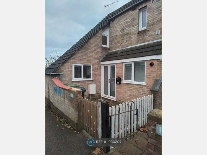 5 Bedroom End Of Terrace House To Rent In Beambridge, Basildon, SS13