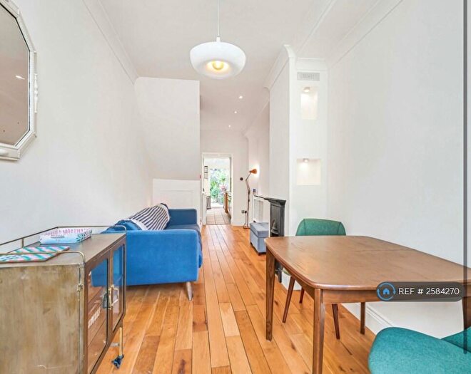 1 Bedroom Semi-Detached House To Rent In Grove Lane, London, SE5
