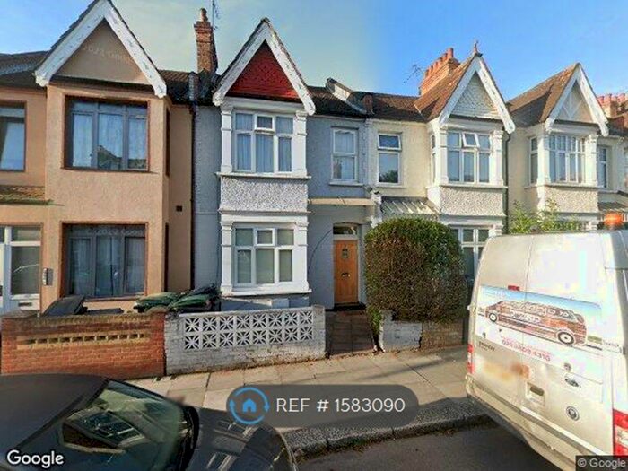 3 Bedroom Terraced House To Rent In Gladesmore Road, London, N15