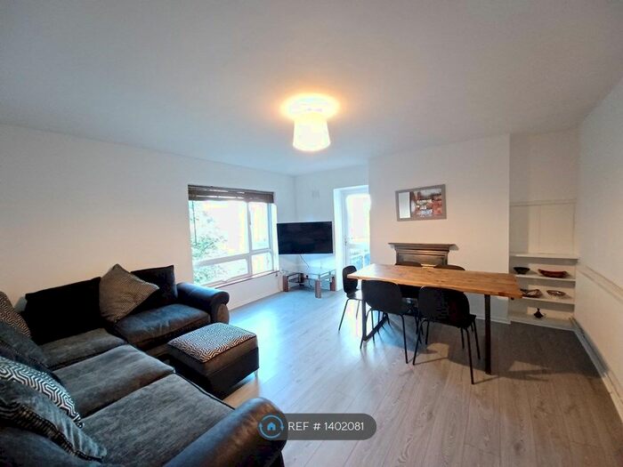 2 Bedroom Flat To Rent In Wyatt House, London, SE3