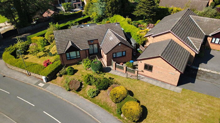 3 Bedroom Detached Bungalow For Sale In Shackleton View Penistone, S36