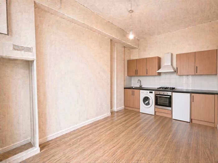 Studio To Rent In Archway Road, Highgate, N6