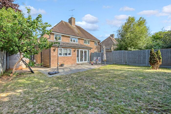 3 Bedroom Semi-Detached House For Sale In Woodhouse Lane, Broomfield, Chelmsford, Essex, CM1