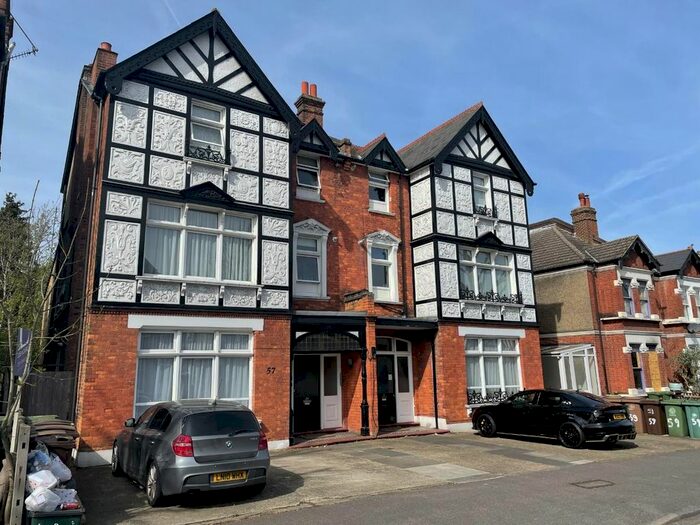 1 Bedroom Flat To Rent In St. James Road, Sutton, SM1