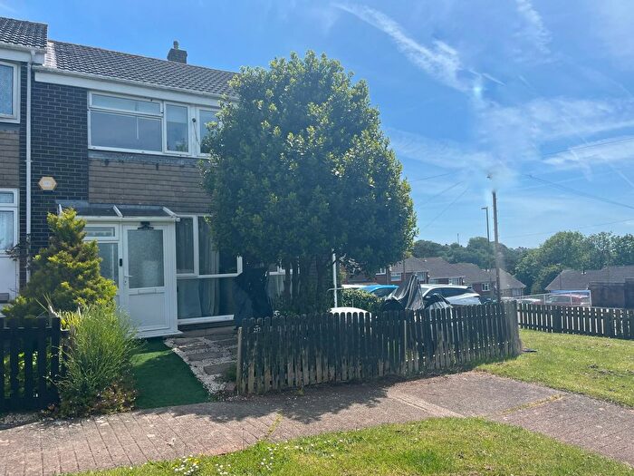 3 Bedroom End Terrace House For Sale In Lichfield Avenue, Watcombe, Torquay, TQ2