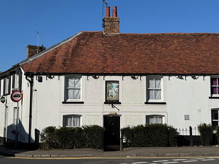 2 Bedroom Flat To Rent In High Street, Roydon, Harlow, CM19