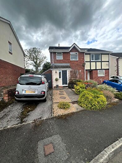 3 Bedroom Semi-Detached House To Rent In Willow Drive, Flint, Flintshire, CH6
