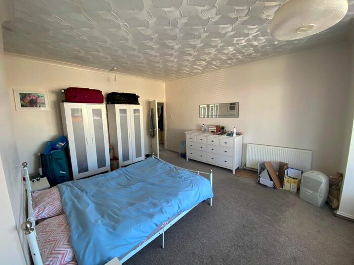 1 Bedroom Flat To Rent In Queens Road, Portsmouth, PO2