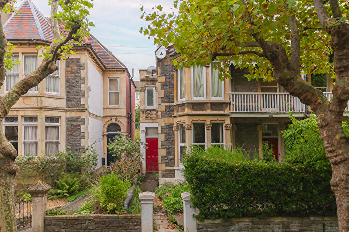 2 Bedroom Flat To Rent In Crowndale Road, Totterdown, BS4