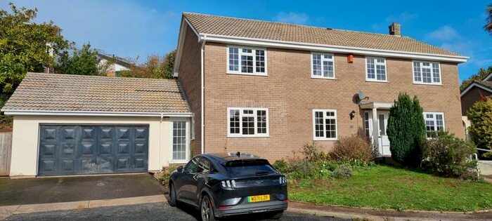 5 Bedroom Detached House To Rent In Monterey Close, Torquay, TQ2