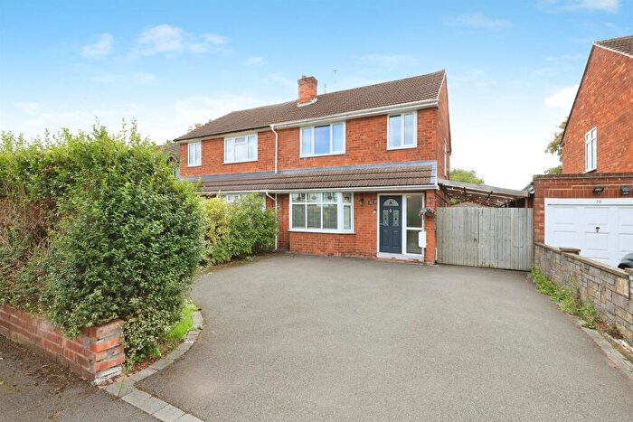 3 Bedroom Semi Detached House For Sale In Greenhill Avenue, Kidderminster, DY10