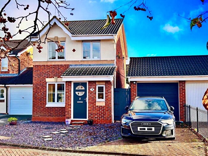 3 Bedroom Detached House For Sale In Farthing Drive, Kingswood, Hull, HU7