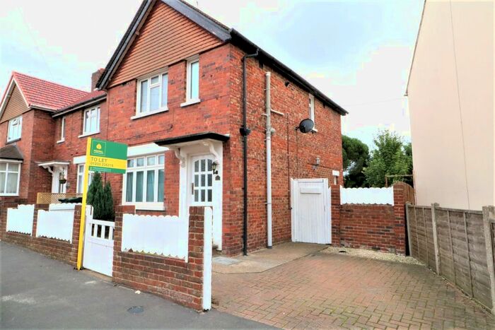 3 Bedroom End Of Terrace House To Rent In Eastern Avenue, Ashford, TN23