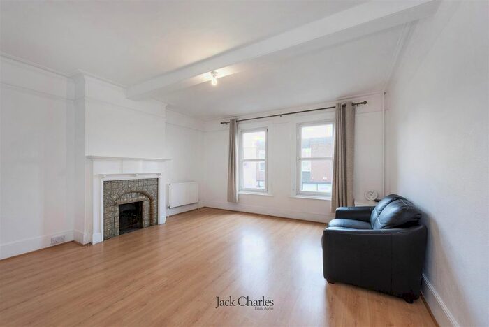 1 Bedroom Flat To Rent In High Street, Tonbridge, TN9