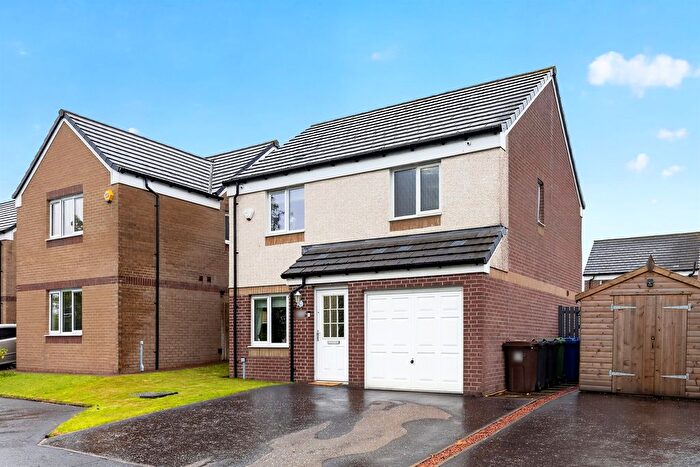 3 Bedroom Detached House For Sale In Hallhill Circle, Johnstone, PA5