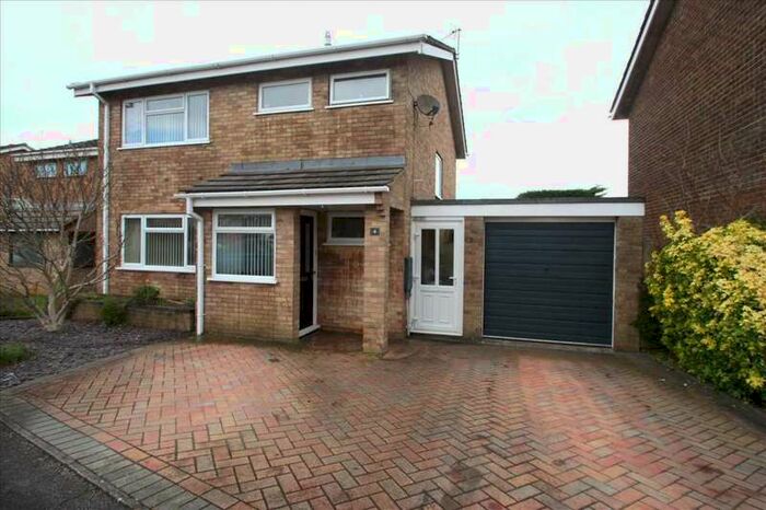 3 Bedroom Detached House To Rent In Begonia Close, Basingstoke, RG22