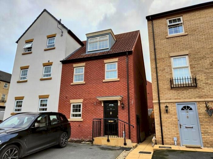 3 Bedroom Property To Rent In Madison Close, Ackworth, Pontefract, WF7