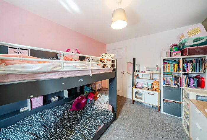 3 Bedroom End Of Terrace House For Sale In Dawkes Road, Longford, Gloucester, Gloucestershire, GL2