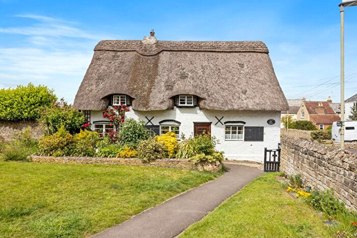 4 Bedroom Cottage For Sale In School Road, Bishops Cleeve, Cheltenham, GL52