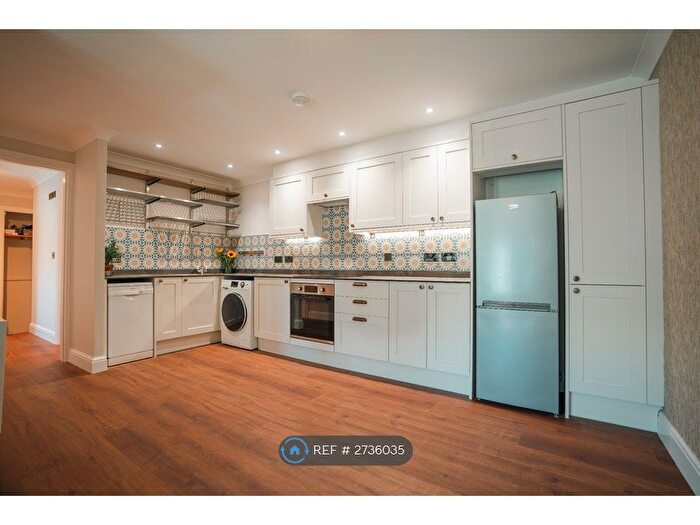 2 Bedroom Flat To Rent In Trafalgar View, Brighton, BN1
