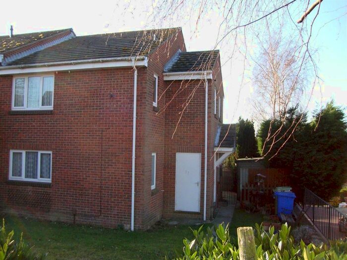 1 Bedroom Property To Rent In Fallowfield, Sittingbourne, ME10