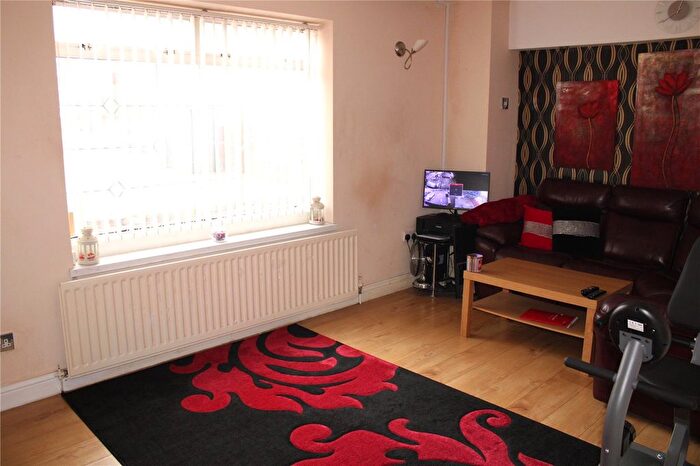 3 Bedroom Semi-Detached House For Sale In Wash Lane, Birmingham, West Midlands, B25