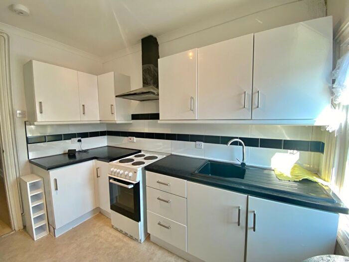 1 Bedroom Flat To Rent In Oundle Road, Woodston, Peterborough, PE2