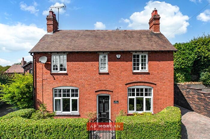 3 Bedroom Detached House For Sale In Lickey Rock, Marlbrook, Bromsgrove, Worcestershire, B60
