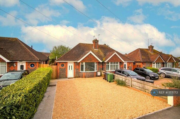 2 Bedroom Bungalow To Rent In Station Road, Polegate, BN26