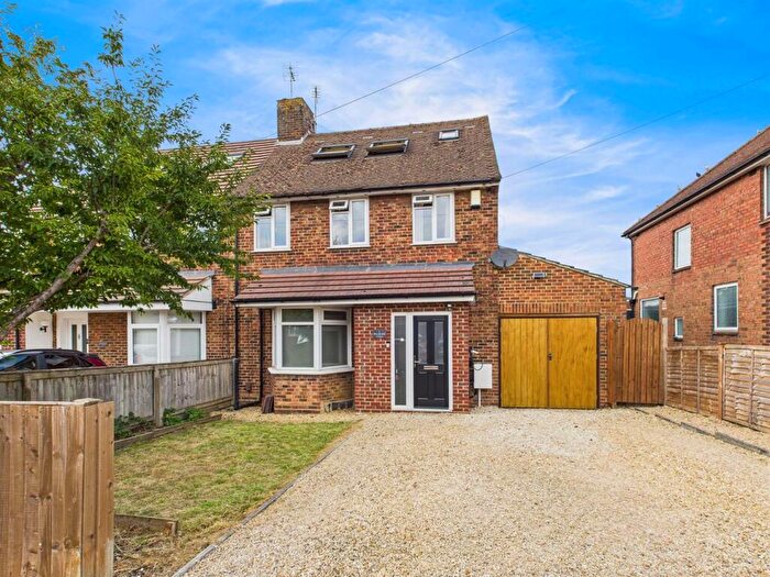 4 Bedroom Semi Detached House For Sale In Brookside Villas, Armscroft Crescent, Gloucester, GL2