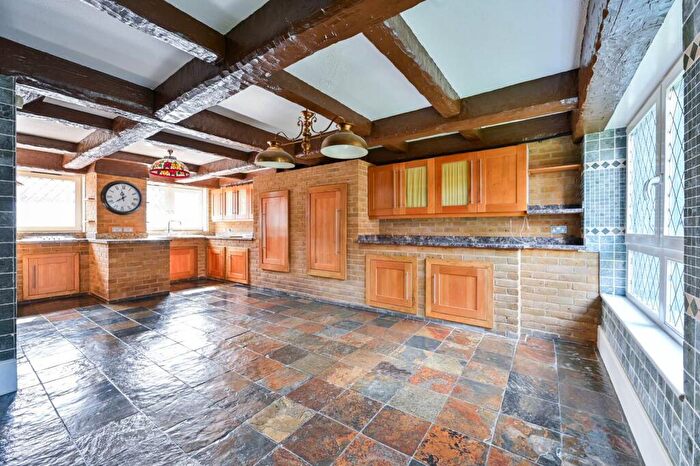 6 Bedroom Detached House For Sale In Credon Road, South Bermondsey, London, SE16