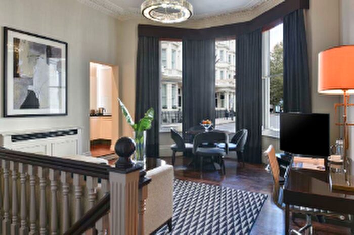 2 Bedroom Flat To Rent In Stanhope Gardens, London, SW7