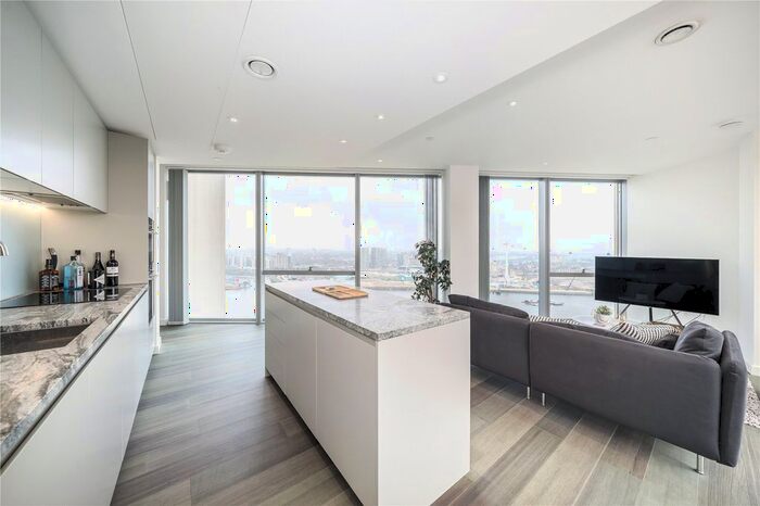 3 Bedroom Flat To Rent In Cutter Lane, London, SE10